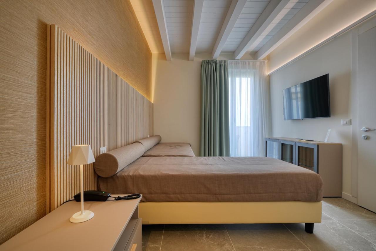 Hotel Palazzo Del Garda & Spa Desenzano del Garda Dış mekan fotoğraf