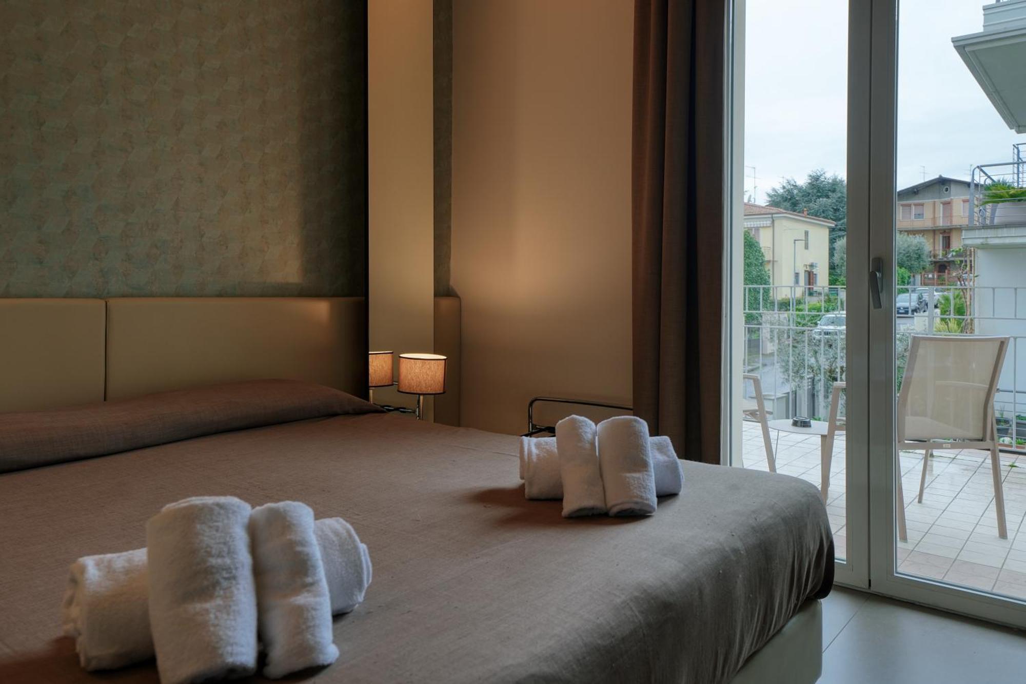 Hotel Palazzo Del Garda & Spa Desenzano del Garda Dış mekan fotoğraf